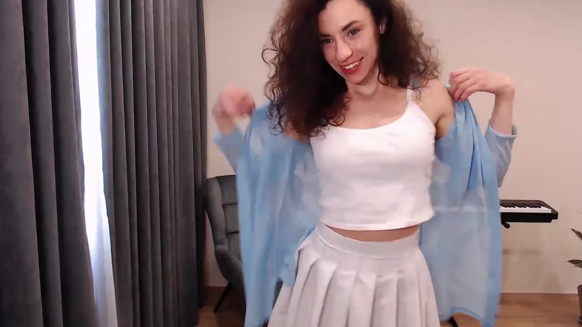 Gallery image thumbnail from Millla_Mi's myfreecams stream on, 05/21/2024, 05:02 image 1 of 20