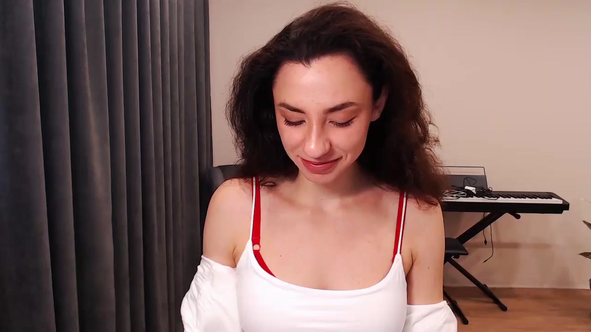Gallery image thumbnail from Millla_Mi's myfreecams stream on, 05/24/2024, 05:38 image 15 of 20