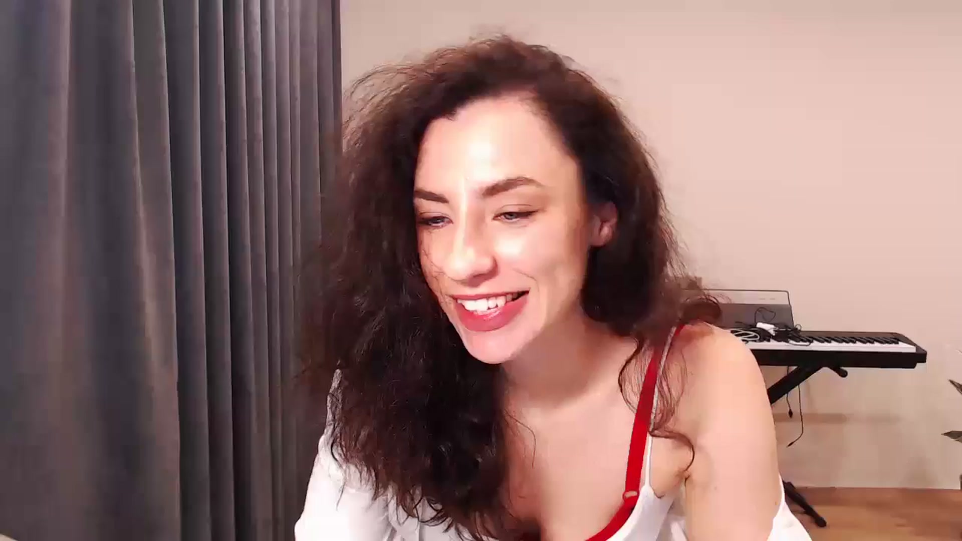 Gallery image thumbnail from Millla_Mi's myfreecams stream on, 05/24/2024, 06:16 image 12 of 20