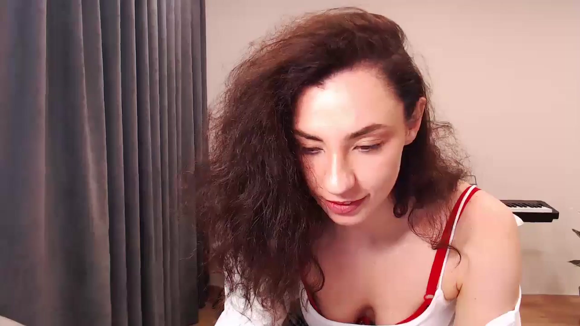 Gallery image thumbnail from Millla_Mi's myfreecams stream on, 05/24/2024, 06:16 image 6 of 20