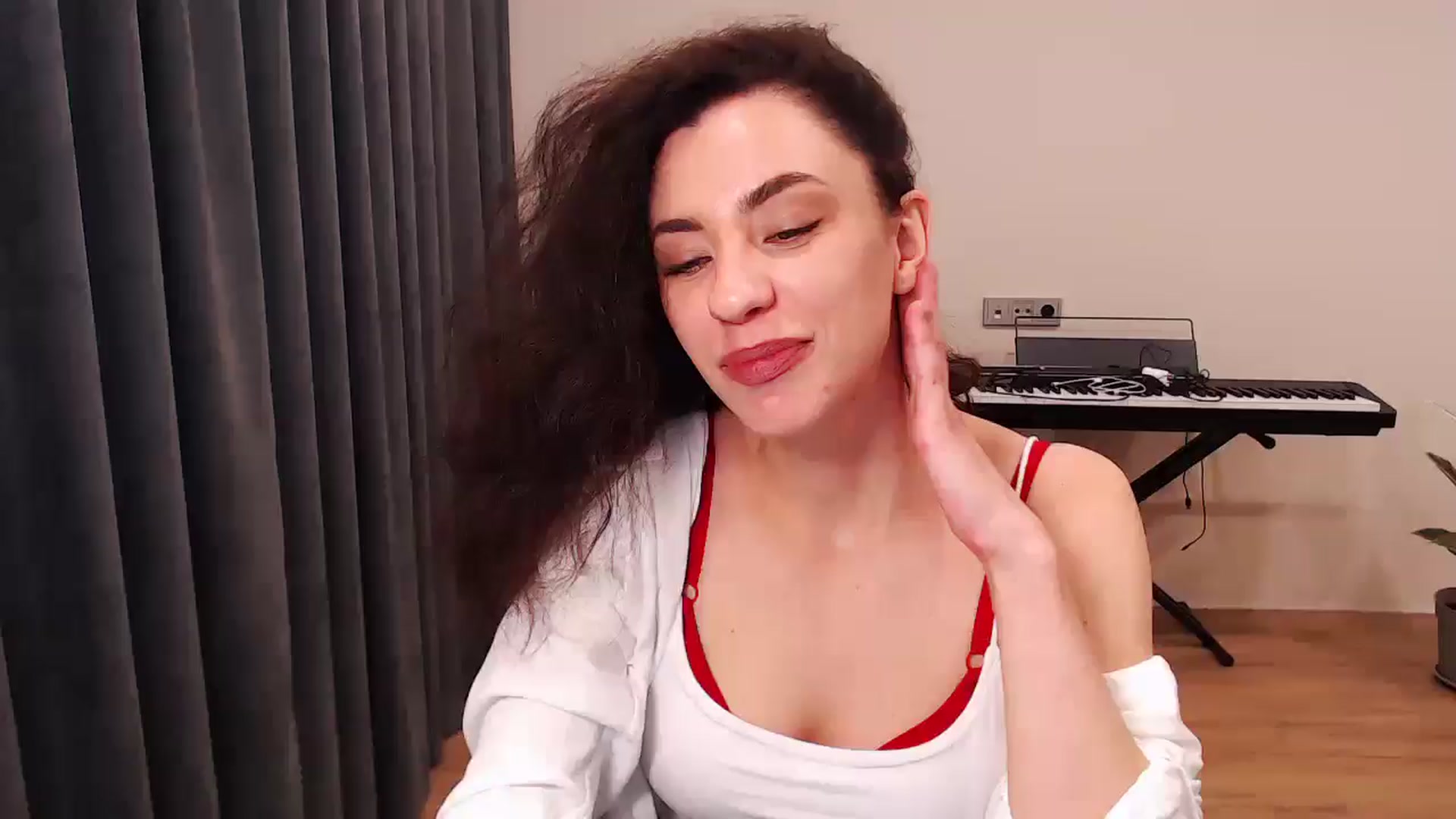 Gallery image thumbnail from Millla_Mi's myfreecams stream on, 05/24/2024, 06:16 image 19 of 20
