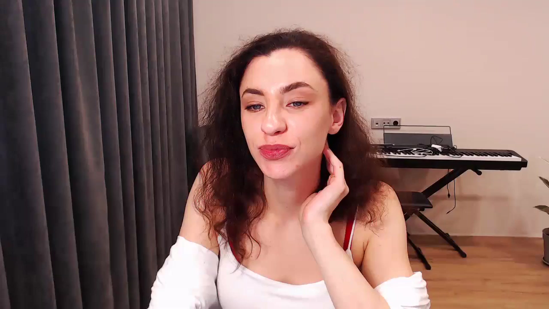 Gallery image thumbnail from Millla_Mi's myfreecams stream on, 05/24/2024, 06:47 image 12 of 20