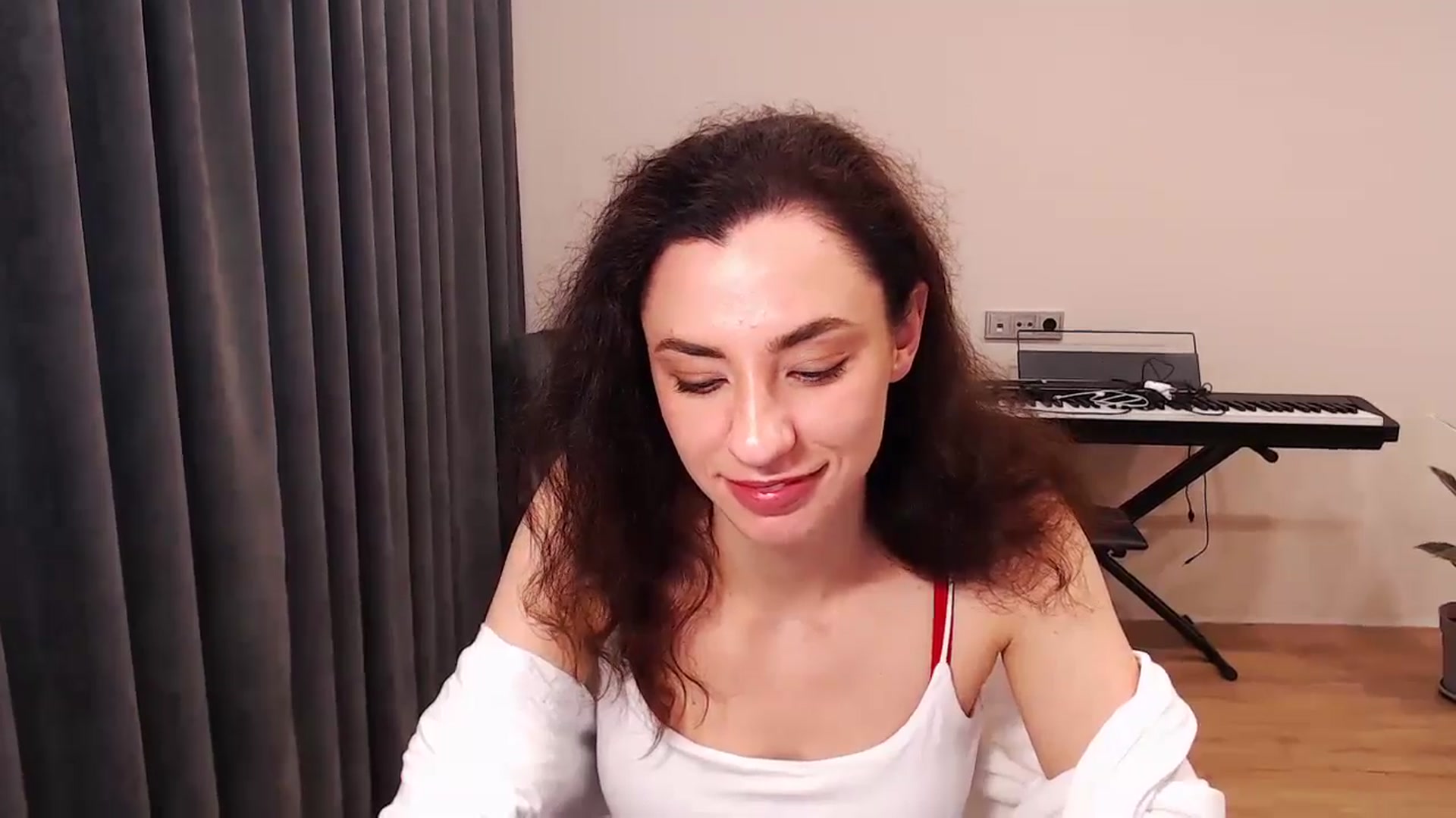 Gallery image thumbnail from Millla_Mi's myfreecams stream on, 05/24/2024, 06:47 image 16 of 20