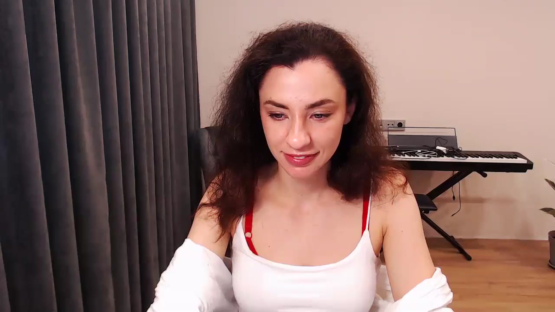 Gallery image thumbnail from Millla_Mi's myfreecams stream on, 05/24/2024, 06:47 image 6 of 20