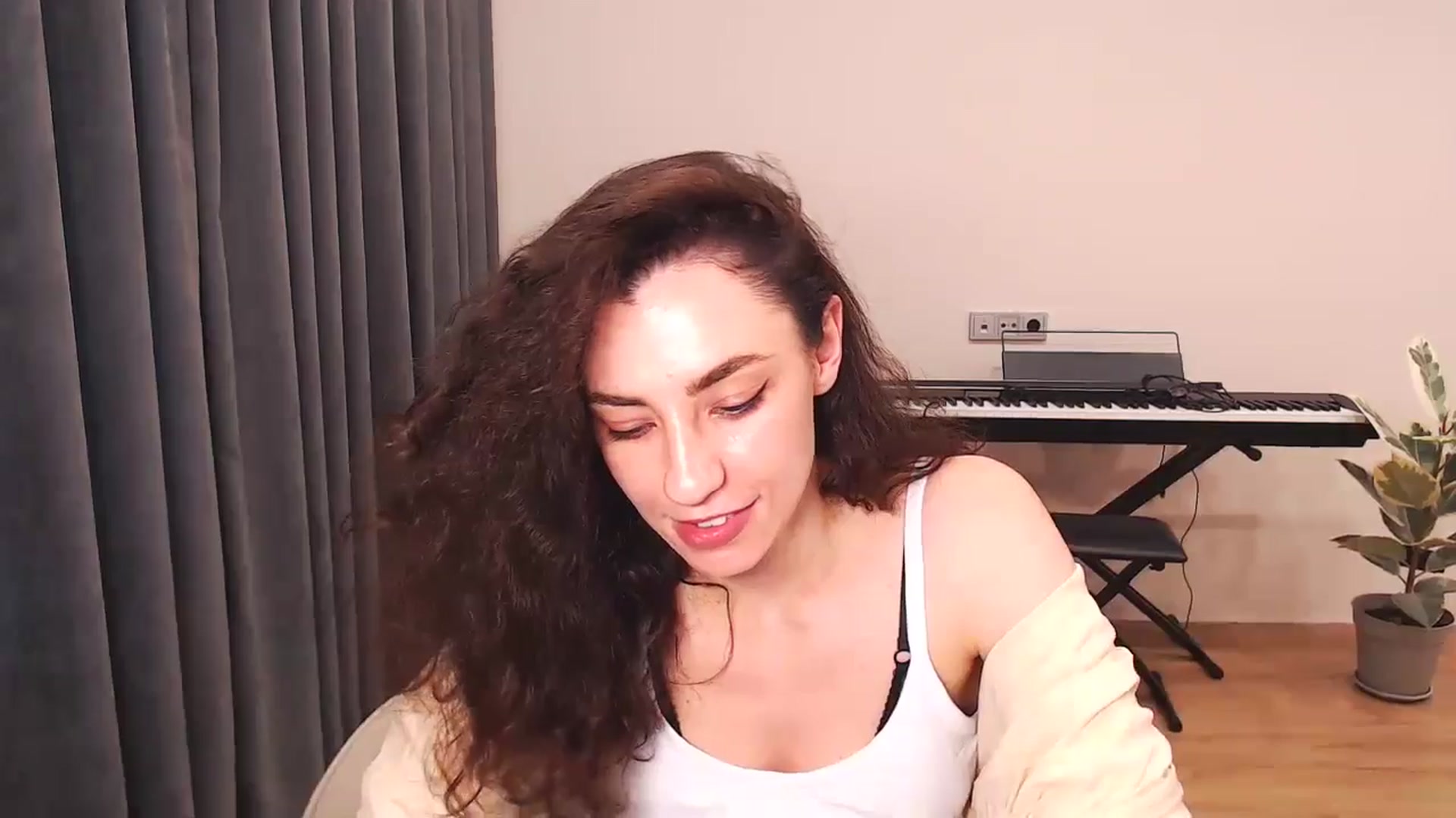 Gallery image thumbnail from Millla_Mi's myfreecams stream on, 05/26/2024, 14:20 image 19 of 20