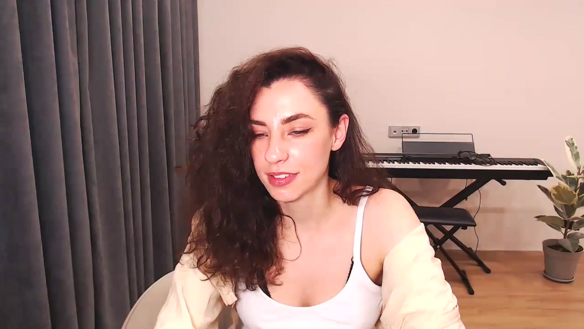 Gallery image thumbnail from Millla_Mi's myfreecams stream on, 05/26/2024, 14:20 image 20 of 20