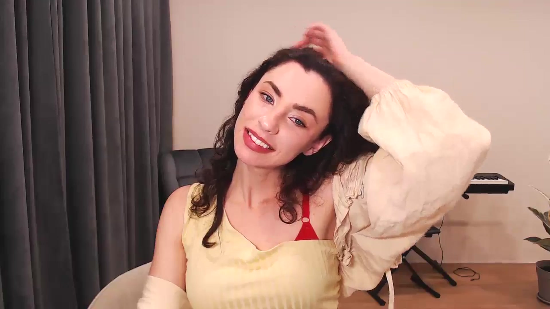 Gallery image thumbnail from Millla_Mi's myfreecams stream on, 06/01/2024, 17:43 image 8 of 20