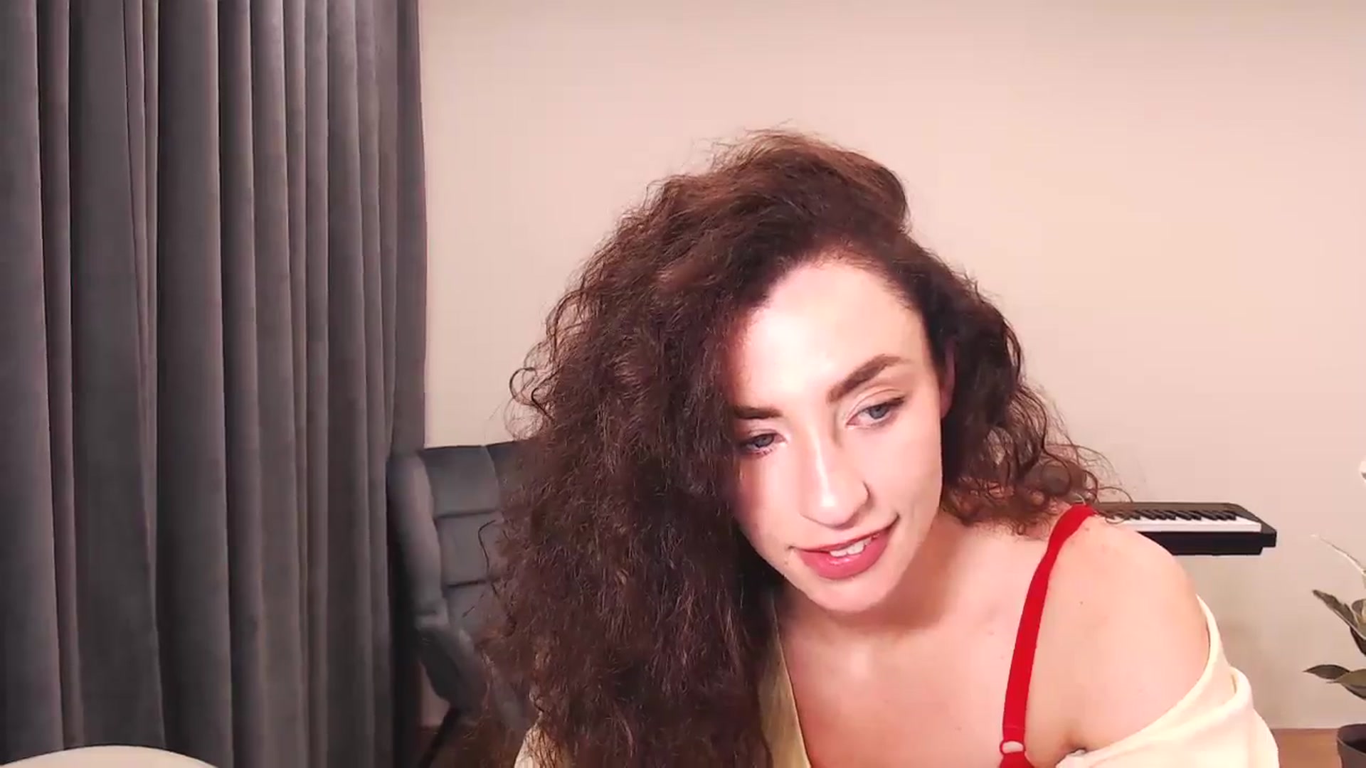 Gallery image thumbnail from Millla_Mi's myfreecams stream on, 06/01/2024, 17:43 image 14 of 20