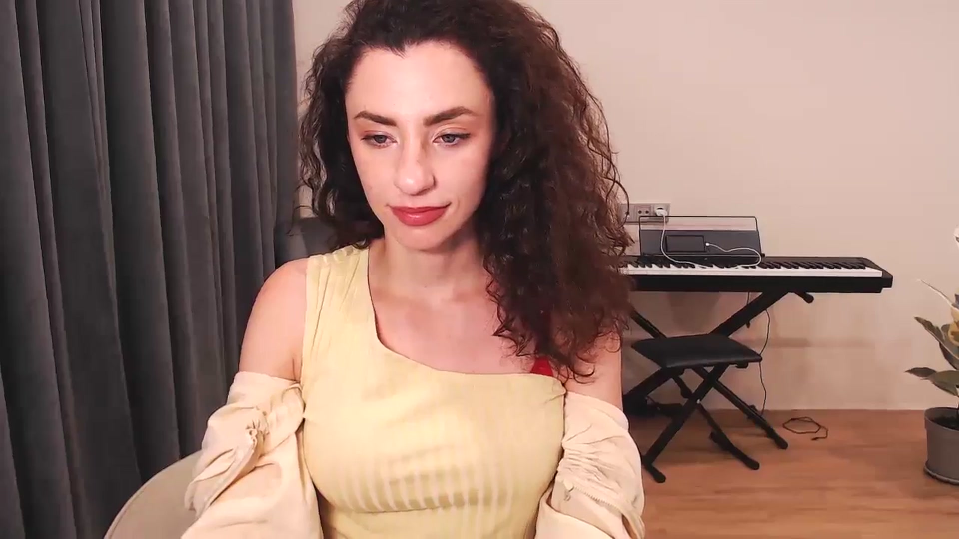 Gallery image thumbnail from Millla_Mi's myfreecams stream on, 06/01/2024, 17:43 image 15 of 20