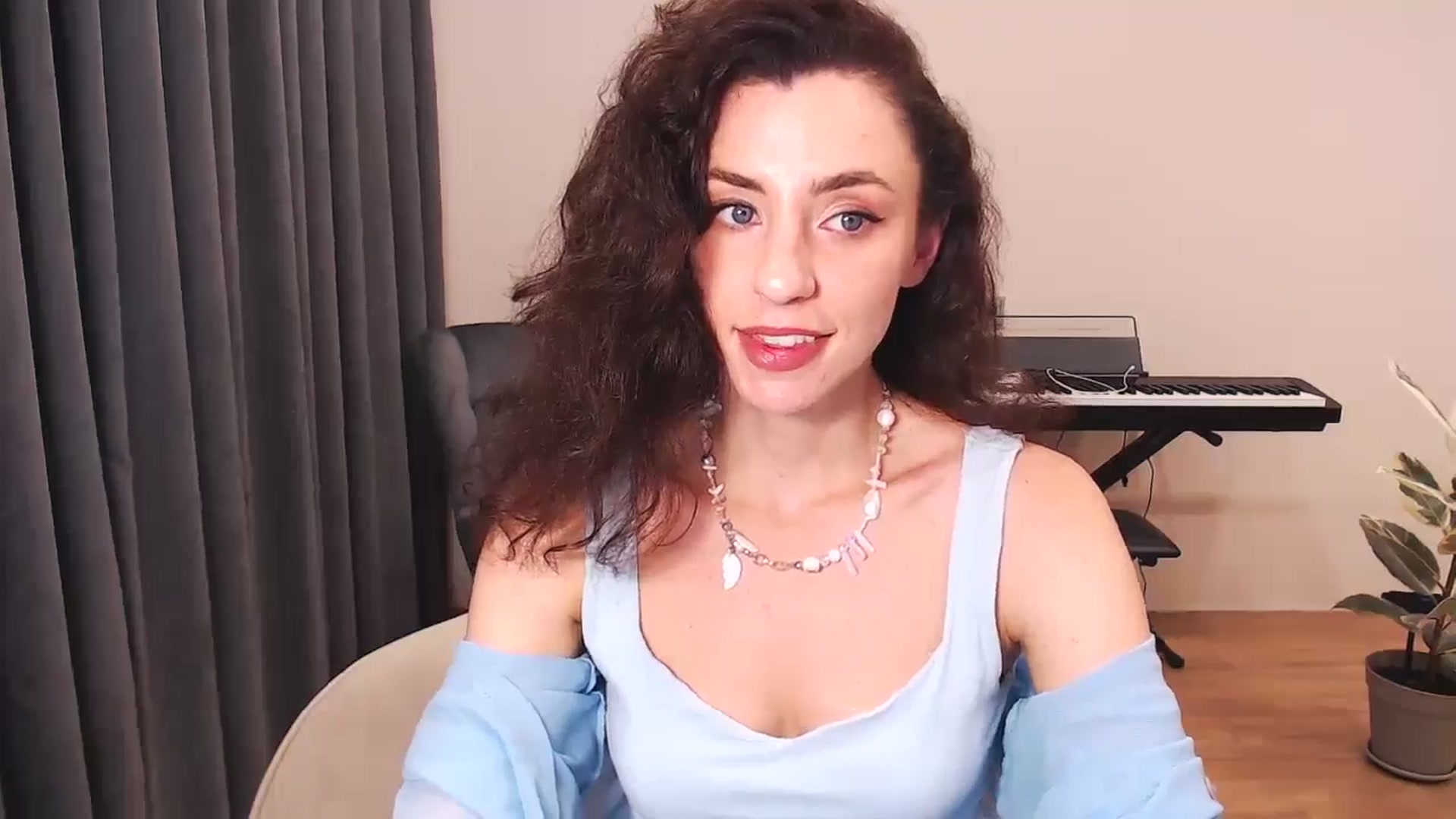 Gallery image thumbnail from Millla_Mi's myfreecams stream on, 06/09/2024, 15:10 image 16 of 20