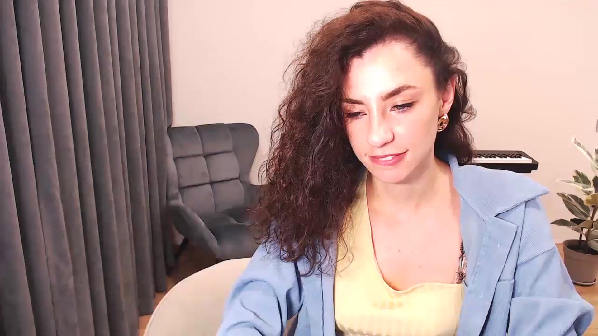 Gallery image thumbnail from Millla_Mi's myfreecams stream on, 06/15/2024, 11:03 image 19 of 20
