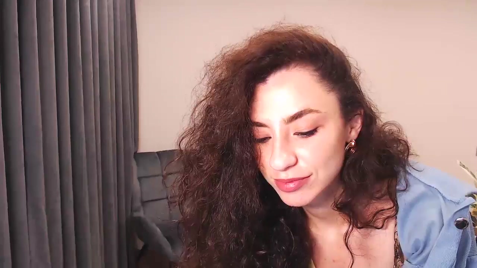 Gallery image thumbnail from Millla_Mi's myfreecams stream on, 06/15/2024, 11:03 image 4 of 20