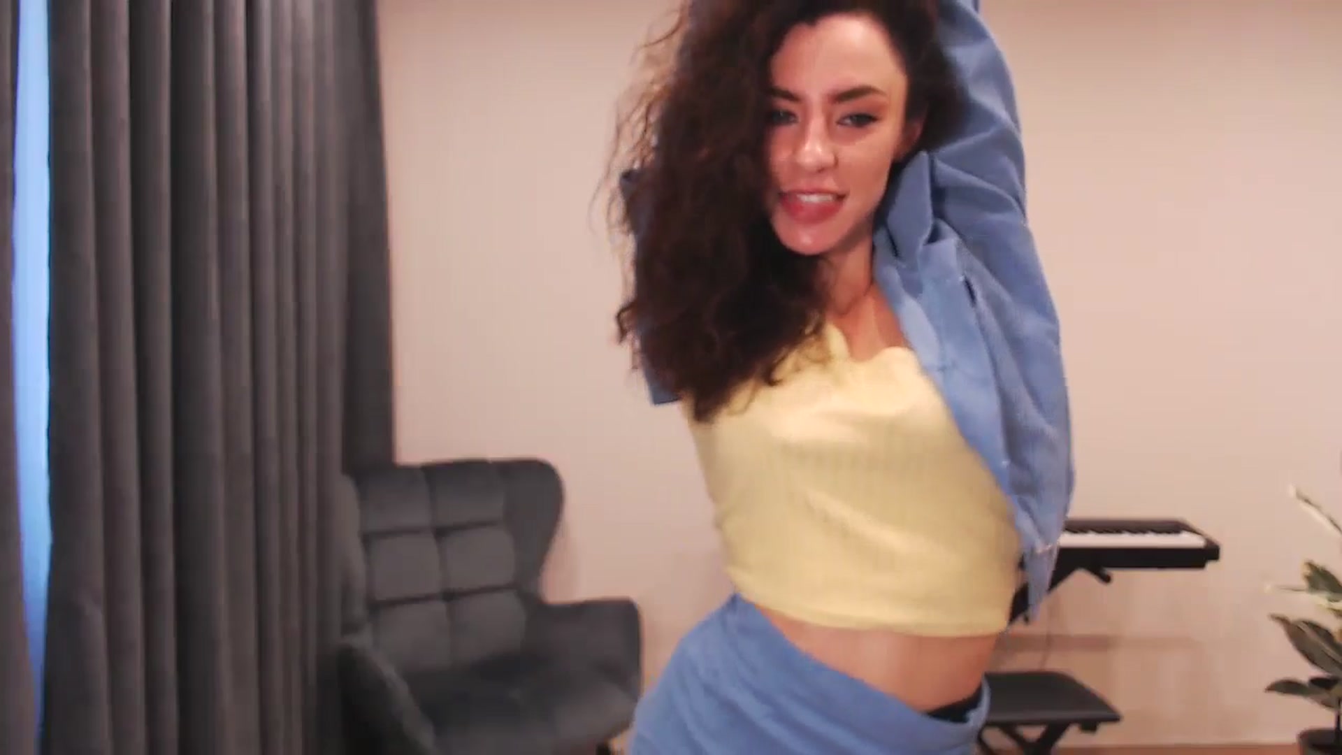 Gallery image thumbnail from Millla_Mi's myfreecams stream on, 06/16/2024, 17:02 image 20 of 20
