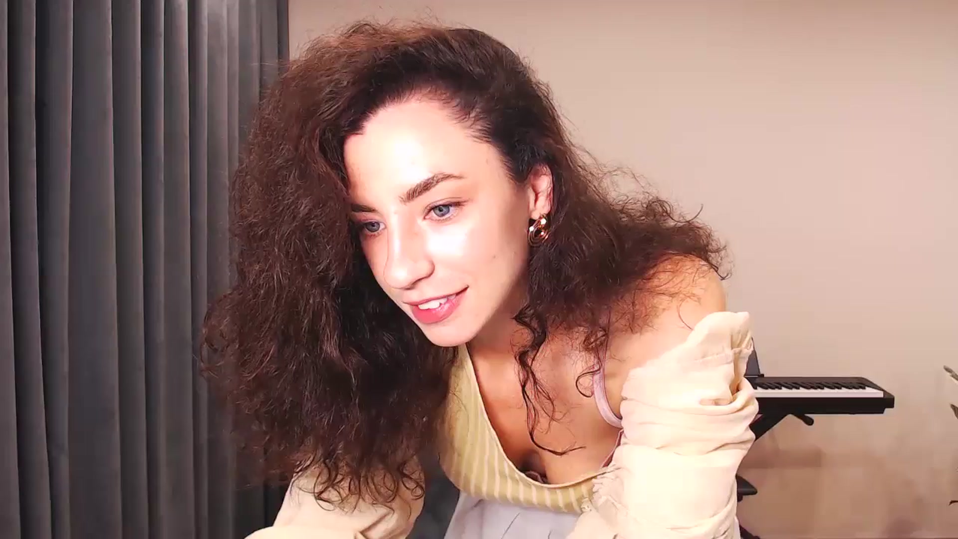 Gallery image thumbnail from Millla_Mi's myfreecams stream on, 06/30/2024, 07:42 image 4 of 20