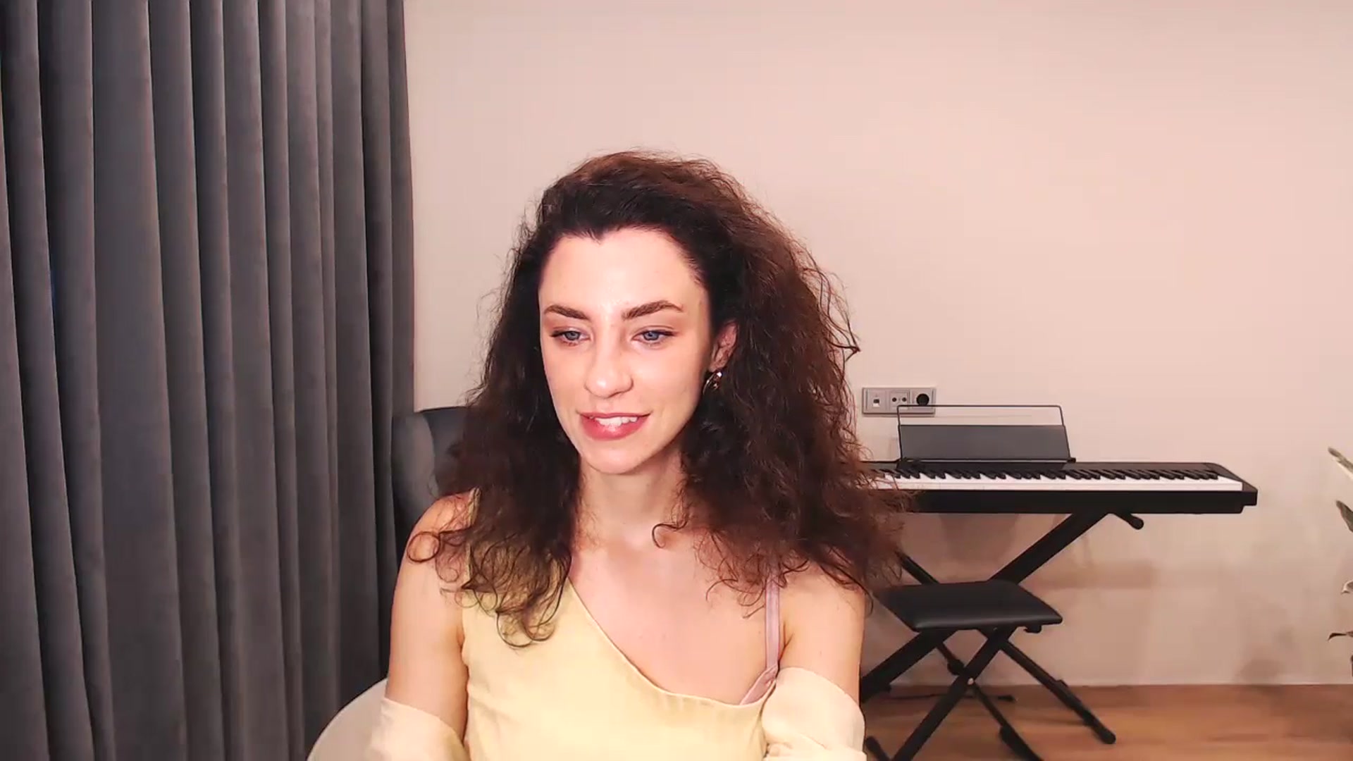 Gallery image thumbnail from Millla_Mi's myfreecams stream on, 06/30/2024, 07:42 image 5 of 20