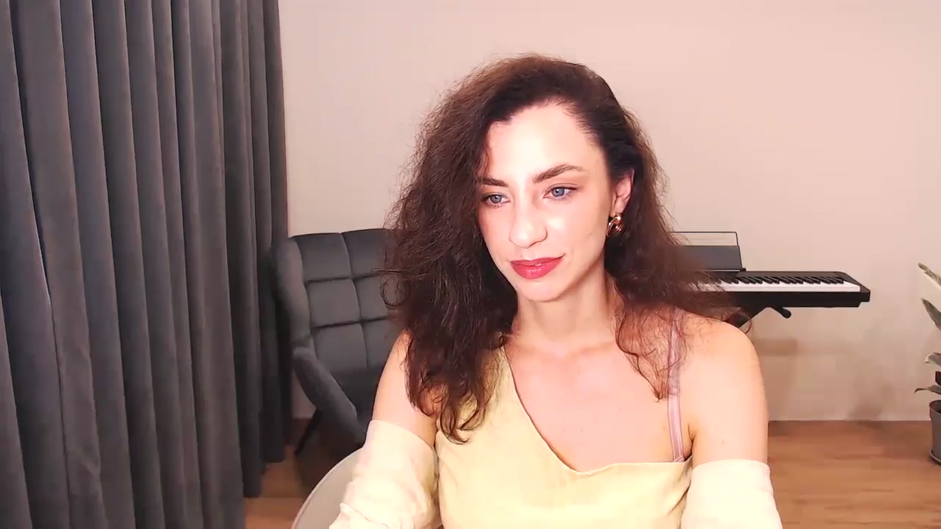 Gallery image thumbnail from Millla_Mi's myfreecams stream on, 06/30/2024, 13:53 image 17 of 20