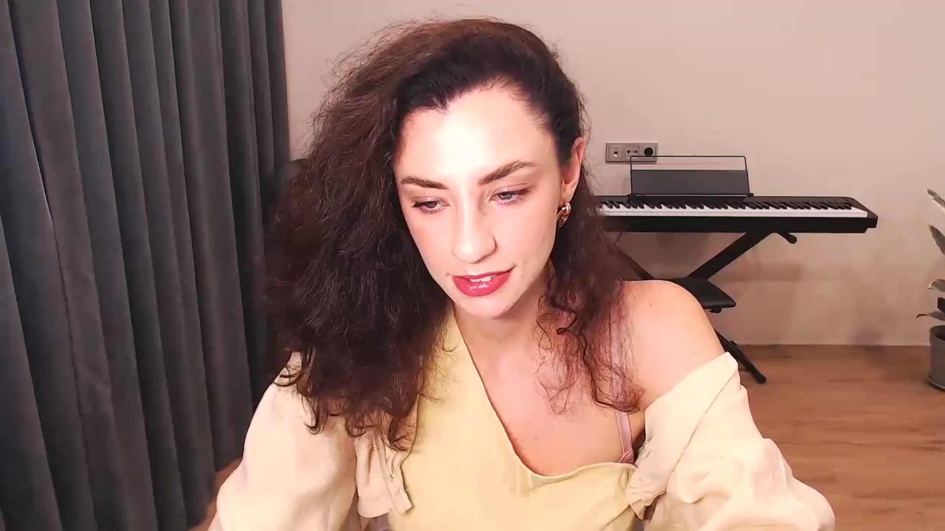 Gallery image thumbnail from Millla_Mi's myfreecams stream on, 06/30/2024, 13:53 image 3 of 20