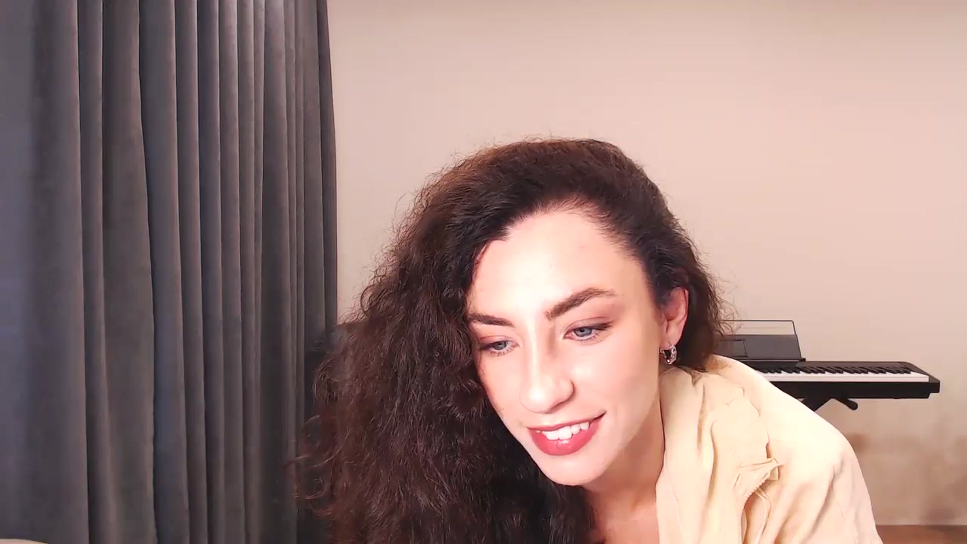 Gallery image thumbnail from Millla_Mi's myfreecams stream on, 07/06/2024, 12:51 image 18 of 20
