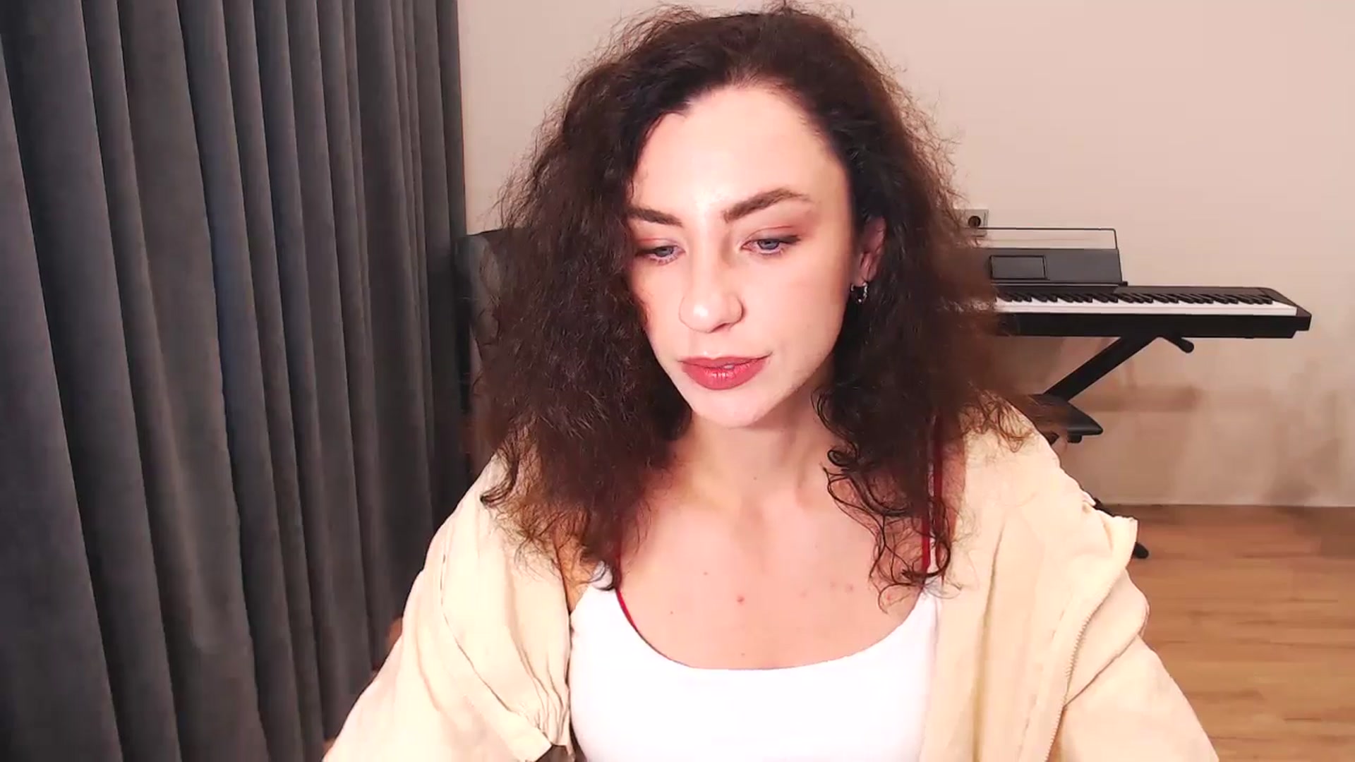 Gallery image thumbnail from Millla_Mi's myfreecams stream on, 07/06/2024, 12:51 image 14 of 20