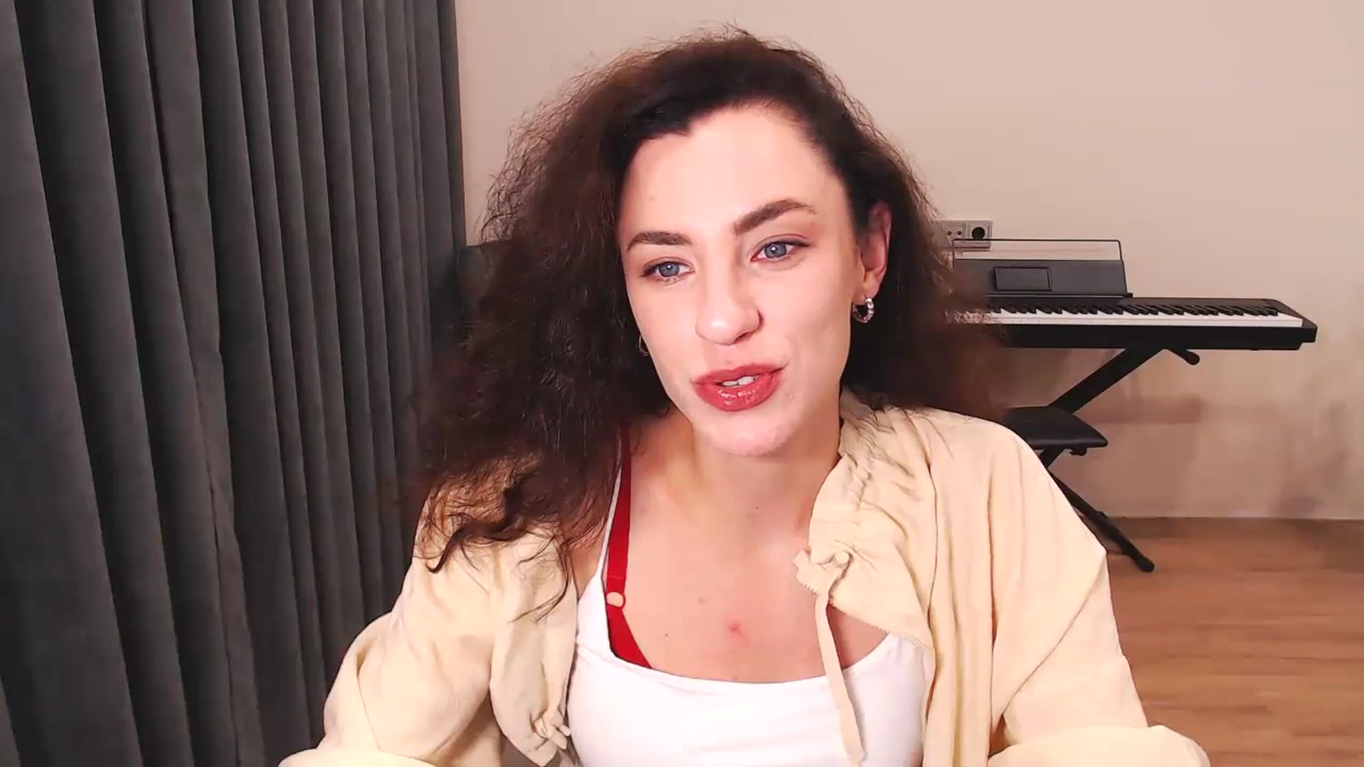Gallery image thumbnail from Millla_Mi's myfreecams stream on, 07/06/2024, 18:58 image 4 of 20