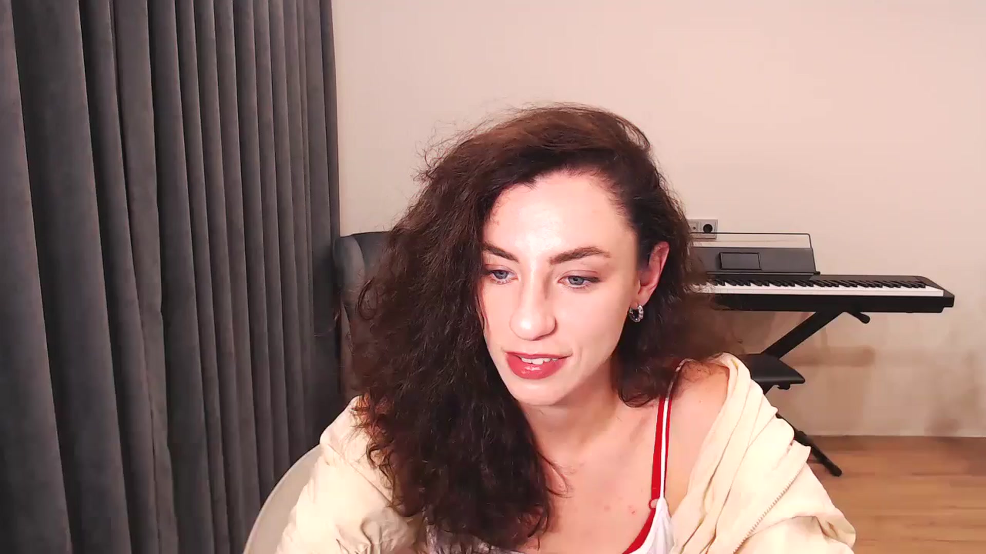 Gallery image thumbnail from Millla_Mi's myfreecams stream on, 07/06/2024, 20:05 image 4 of 20