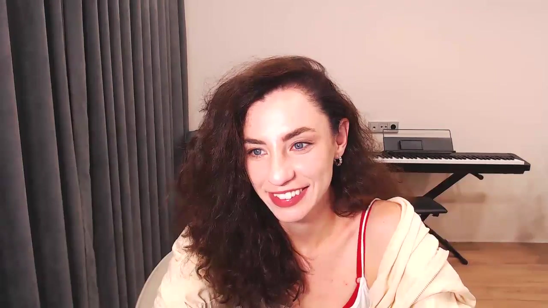 Gallery image thumbnail from Millla_Mi's myfreecams stream on, 07/06/2024, 20:05 image 5 of 20