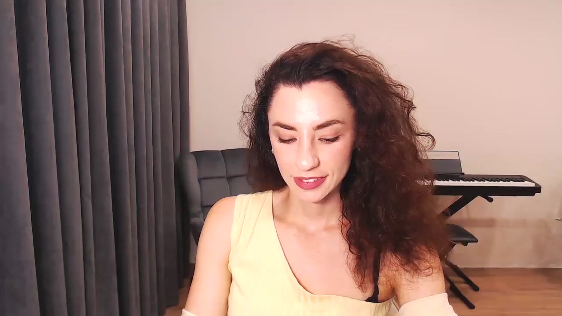 Gallery image thumbnail from Millla_Mi's myfreecams stream on, 07/14/2024, 06:06 image 8 of 20