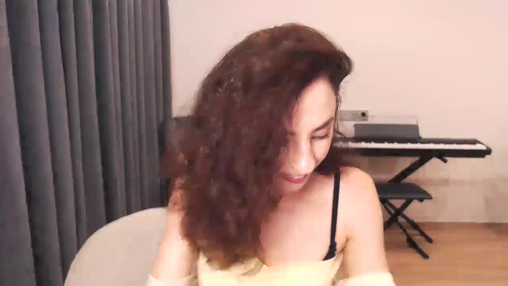 Gallery image thumbnail from Millla_Mi's myfreecams stream on, 07/14/2024, 06:06 image 18 of 20