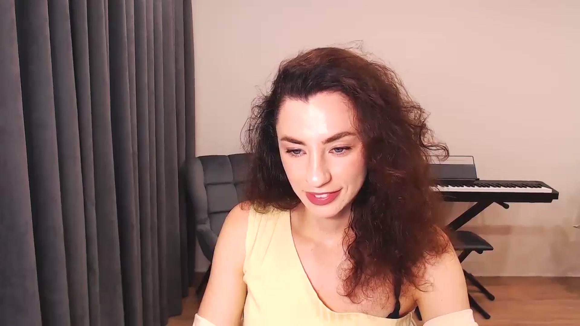 Gallery image thumbnail from Millla_Mi's myfreecams stream on, 07/14/2024, 06:06 image 13 of 20