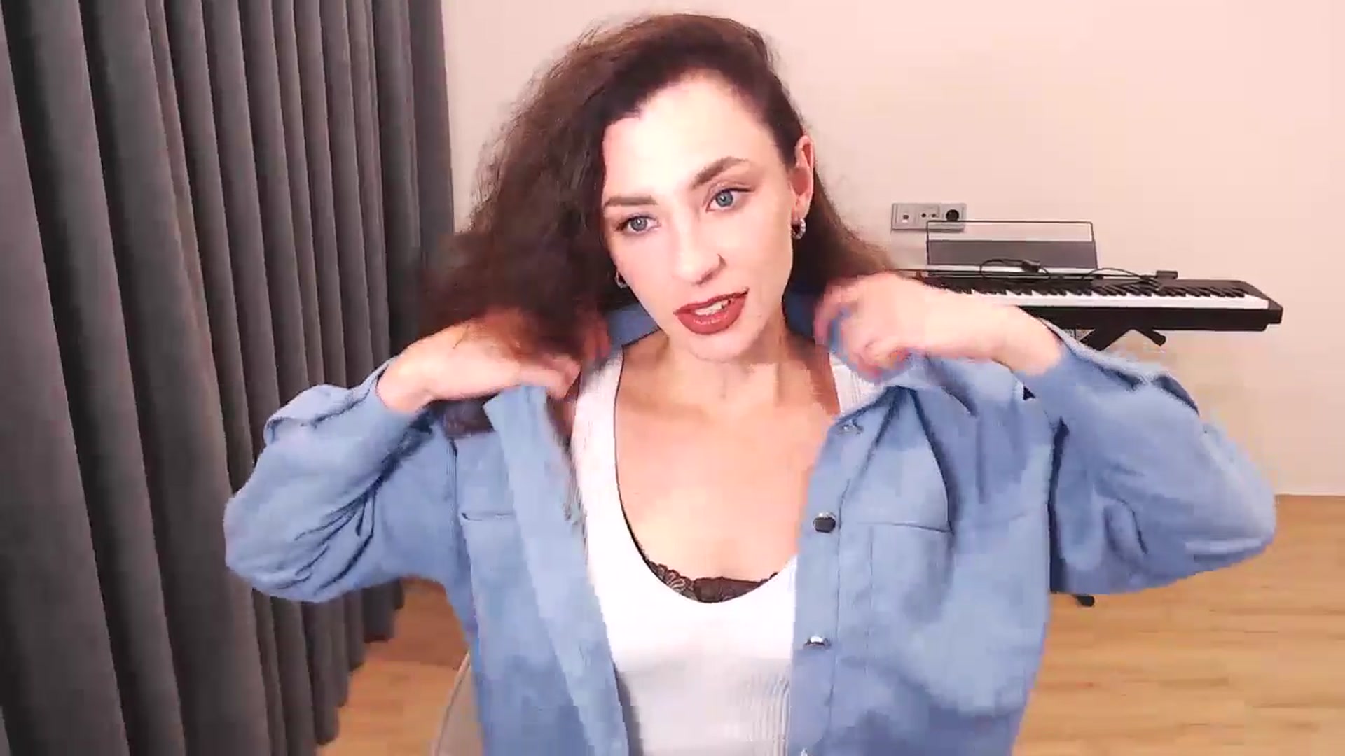 Gallery image thumbnail from Millla_Mi's myfreecams stream on, 07/20/2024, 19:56 image 2 of 20
