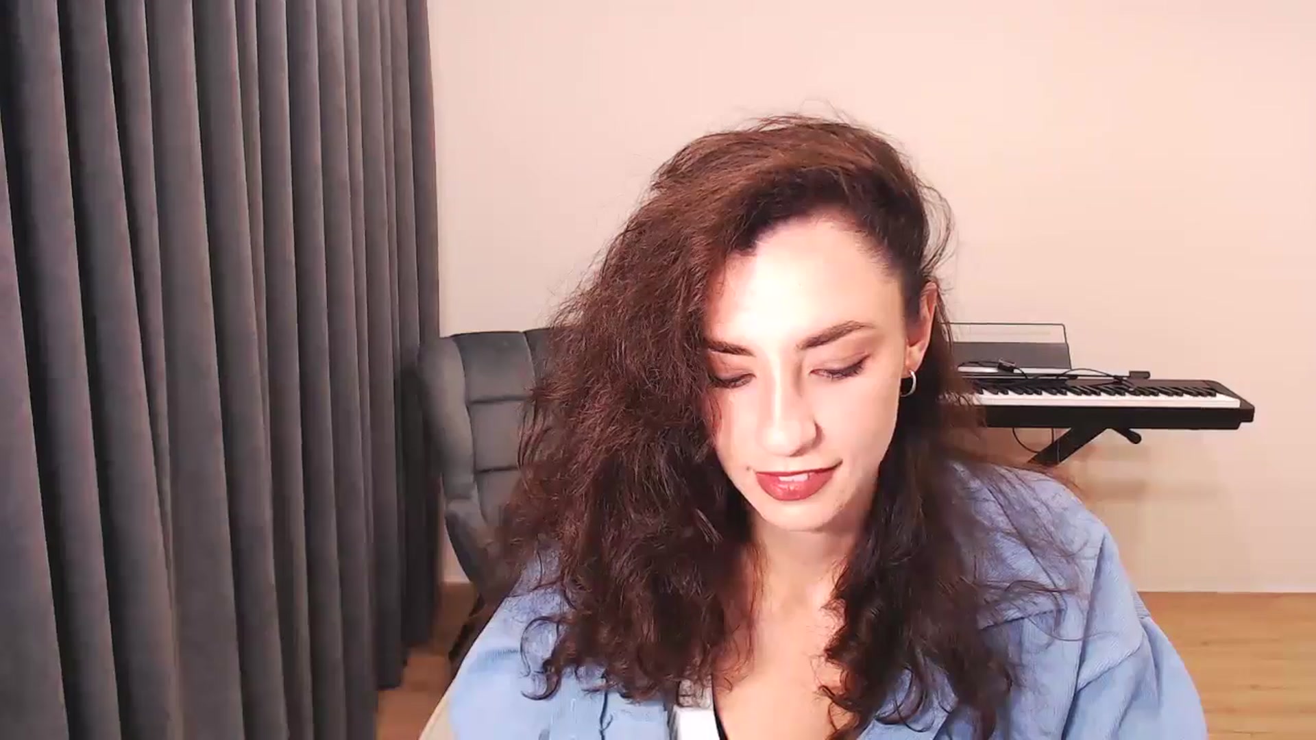 Gallery image thumbnail from Millla_Mi's myfreecams stream on, 07/21/2024, 16:15 image 17 of 20