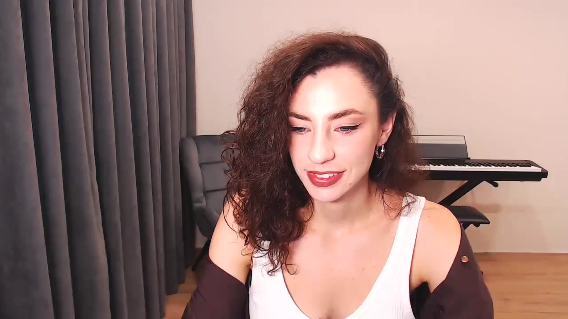 Gallery image thumbnail from Millla_Mi's myfreecams stream on, 07/27/2024, 06:49 image 12 of 20