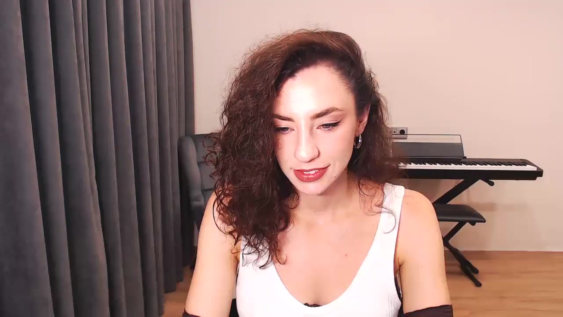 Gallery image thumbnail from Millla_Mi's myfreecams stream on, 07/27/2024, 06:49 image 14 of 20