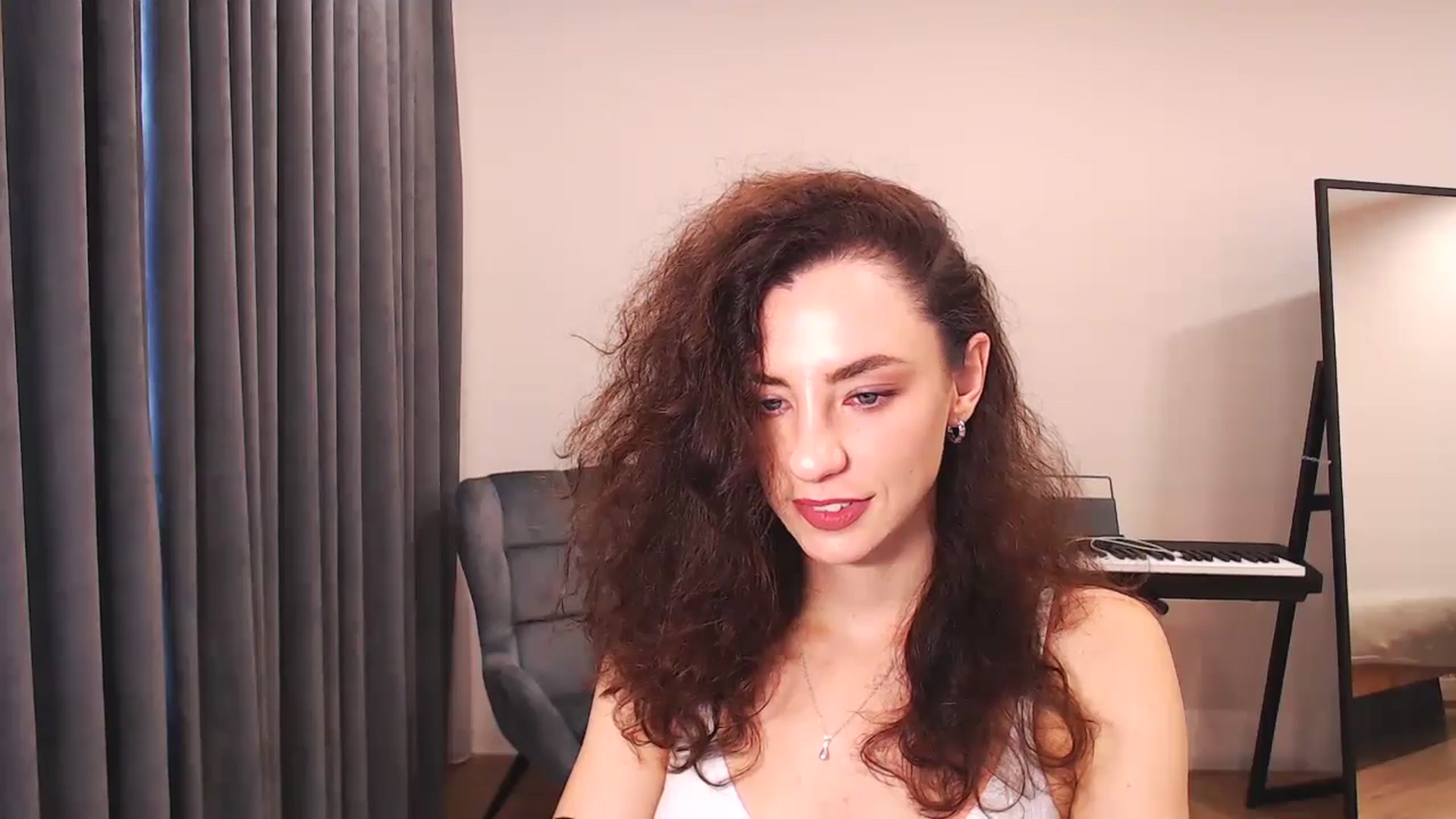 Gallery image thumbnail from Millla_Mi's myfreecams stream on, 08/17/2024, 06:08 image 7 of 20
