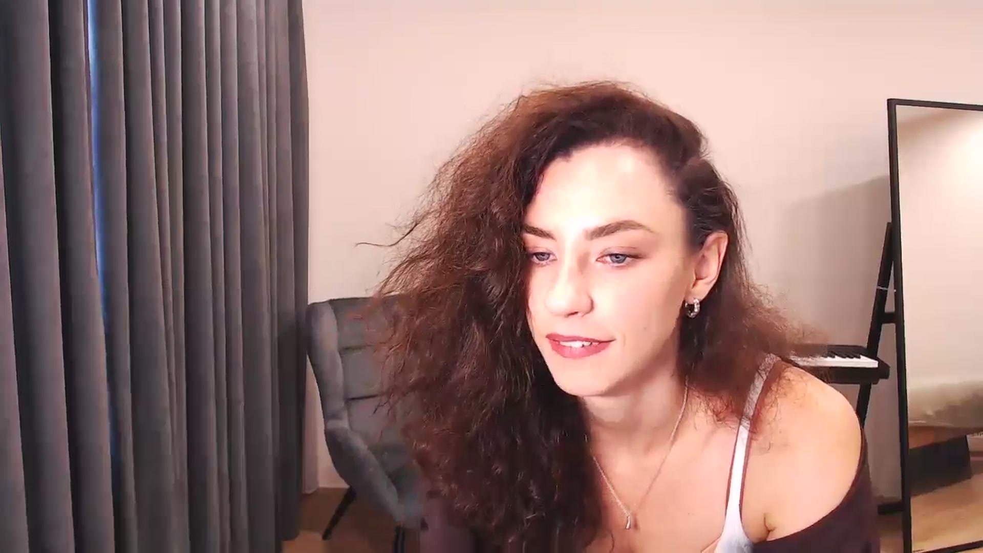 Gallery image thumbnail from Millla_Mi's myfreecams stream on, 08/17/2024, 06:08 image 13 of 20