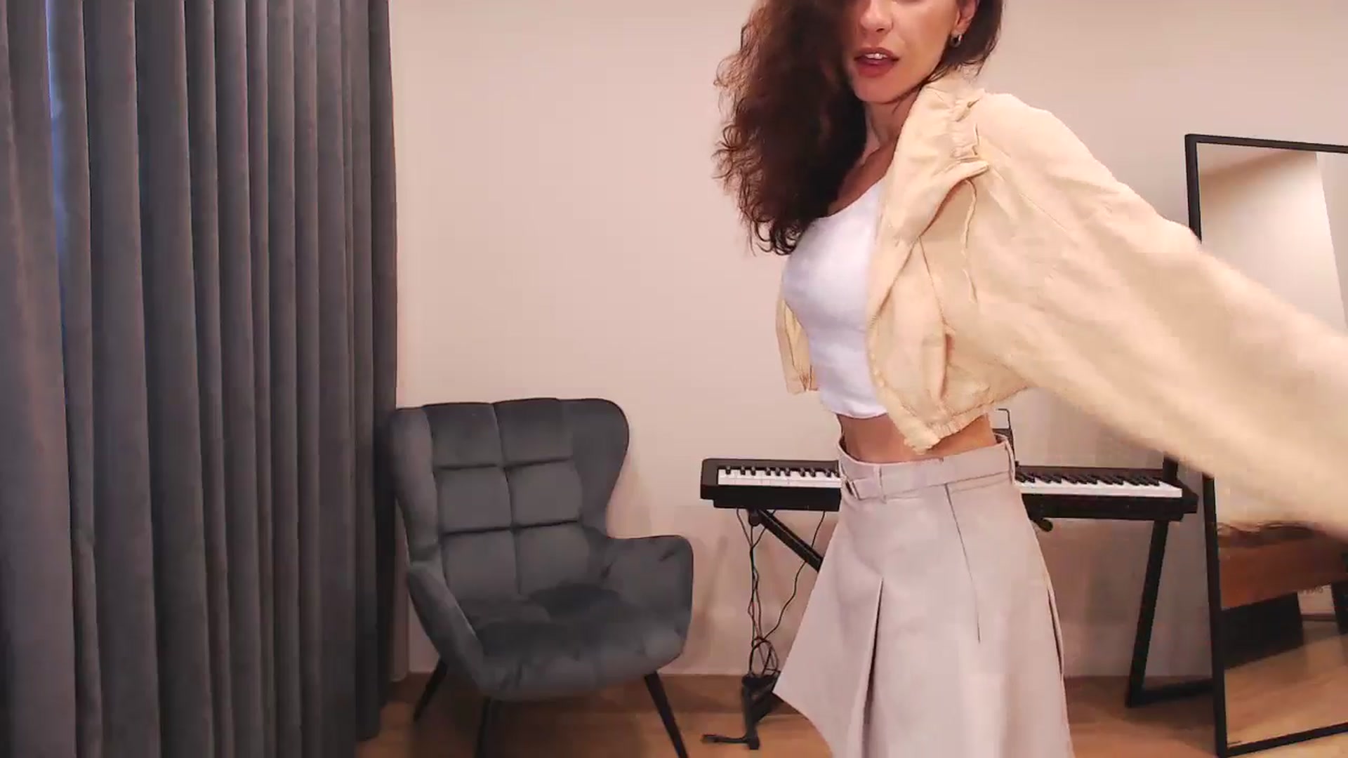 Gallery image thumbnail from Millla_Mi's myfreecams stream on, 08/25/2024, 08:23 image 5 of 20