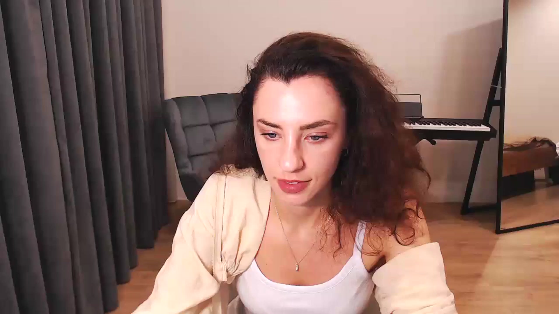 Gallery image thumbnail from Millla_Mi's myfreecams stream on, 08/25/2024, 19:31 image 20 of 20