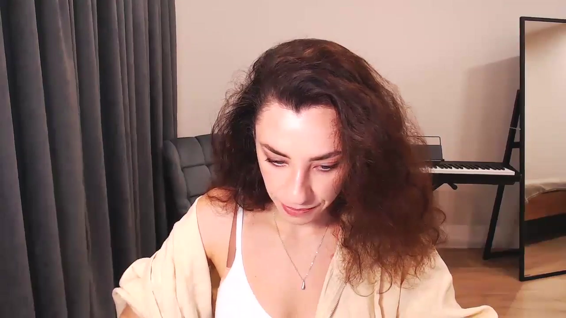Gallery image thumbnail from Millla_Mi's myfreecams stream on, 08/31/2024, 06:24 image 9 of 20