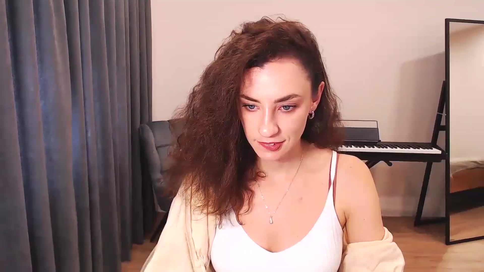 Gallery image thumbnail from Millla_Mi's myfreecams stream on, 08/31/2024, 09:33 image 20 of 20