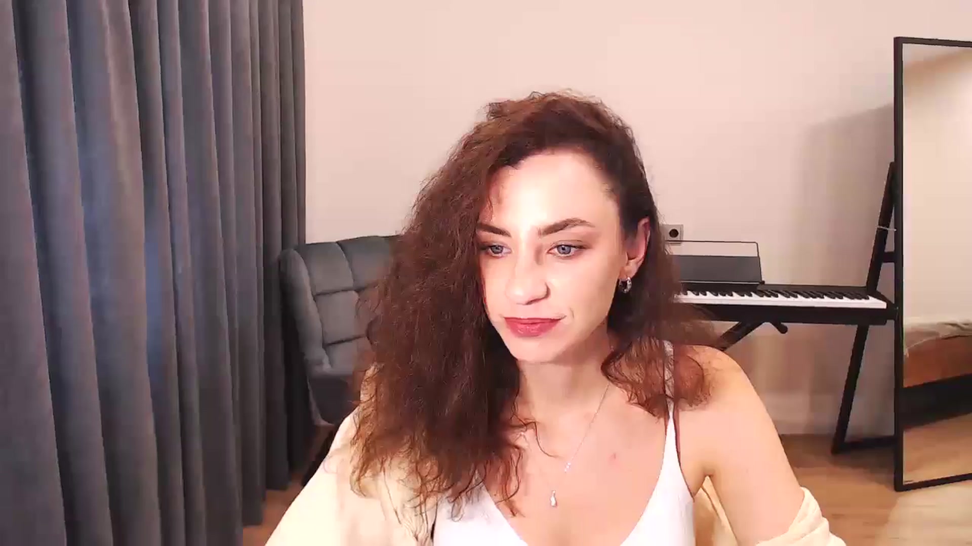 Gallery image thumbnail from Millla_Mi's myfreecams stream on, 08/31/2024, 09:50 image 9 of 20