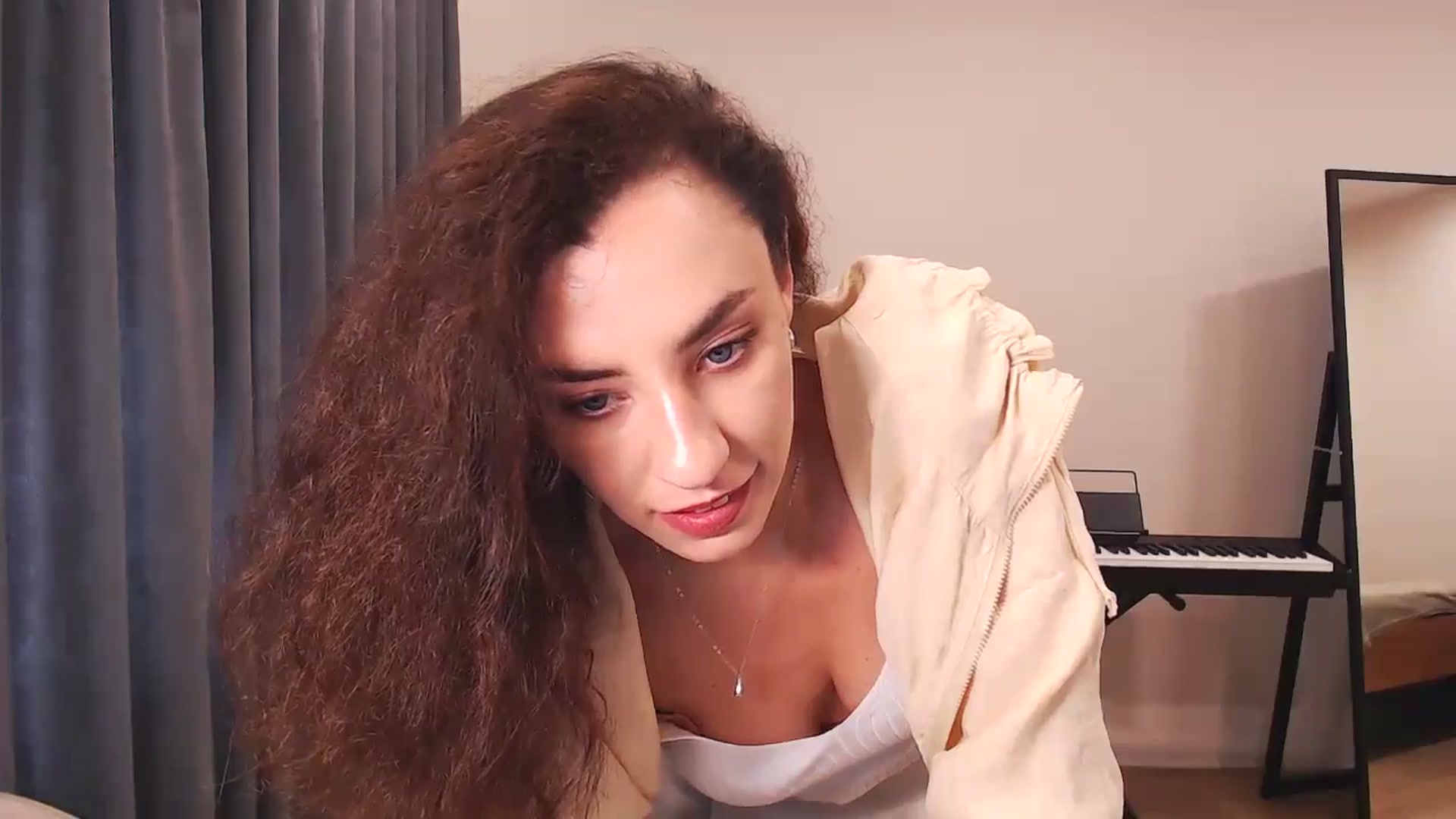 Gallery image thumbnail from Millla_Mi's myfreecams stream on, 08/31/2024, 09:50 image 12 of 20