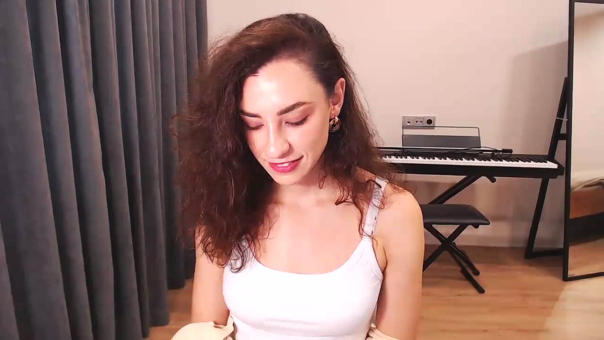 Gallery image thumbnail from Millla_Mi's myfreecams stream on, 09/08/2024, 07:50 image 19 of 20