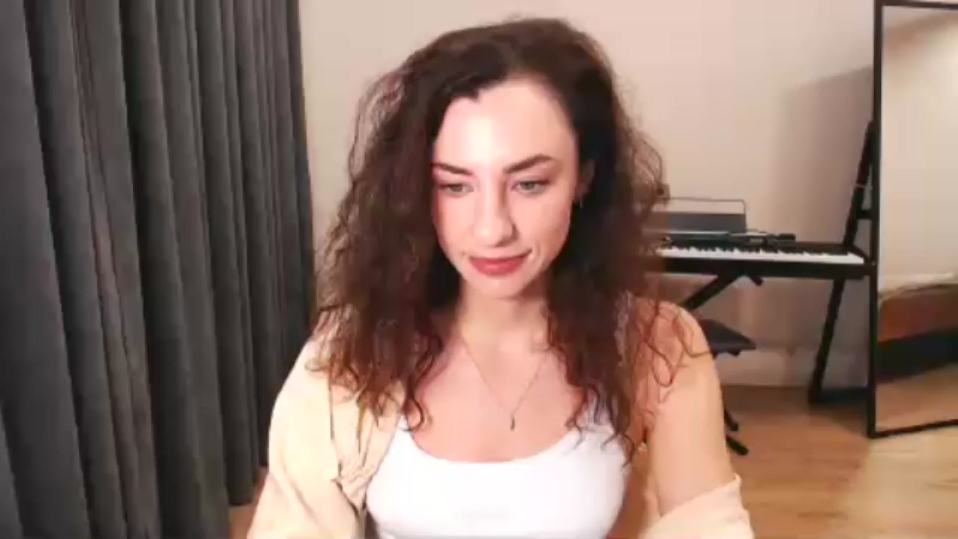 Gallery image thumbnail from Millla_Mi's myfreecams stream on, 09/08/2024, 15:39 image 1 of 20