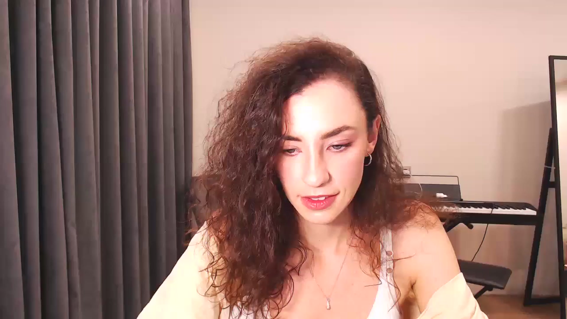 Gallery image thumbnail from Millla_Mi's myfreecams stream on, 09/22/2024, 17:28 image 18 of 20