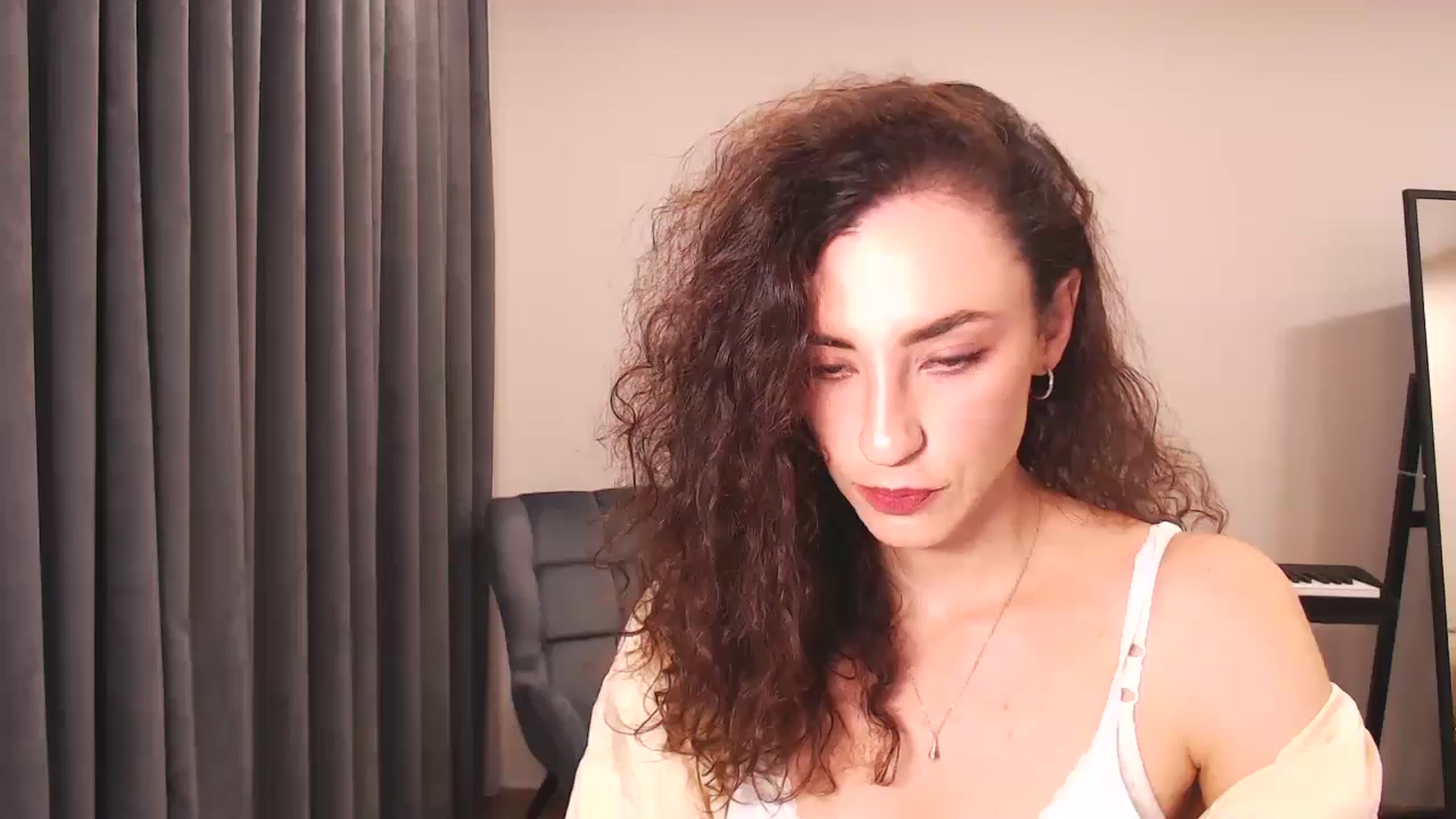 Gallery image thumbnail from Millla_Mi's myfreecams stream on, 09/22/2024, 17:28 image 6 of 20
