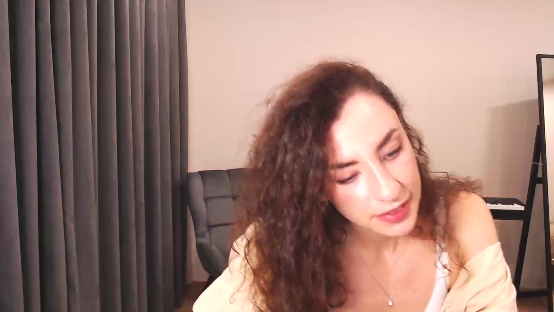 Gallery image thumbnail from Millla_Mi's myfreecams stream on, 09/22/2024, 17:28 image 14 of 20