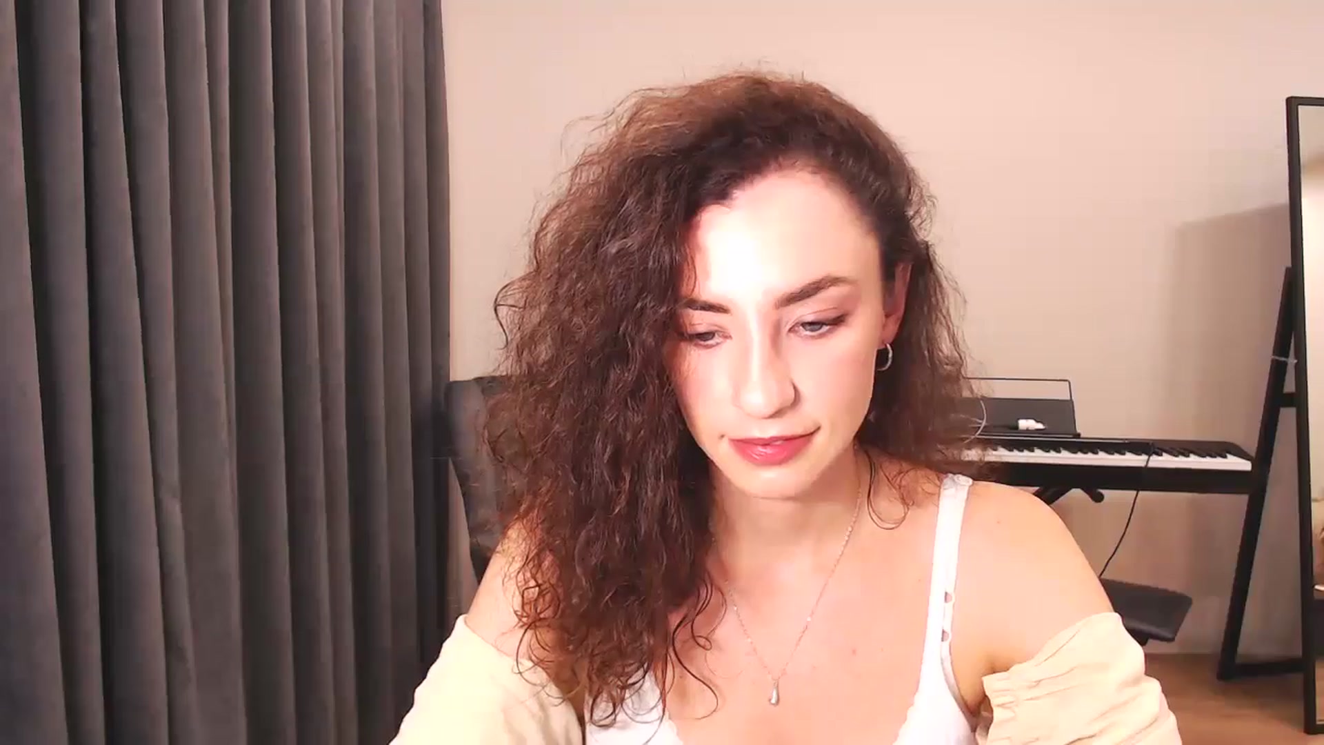 Gallery image thumbnail from Millla_Mi's myfreecams stream on, 09/22/2024, 18:13 image 2 of 20