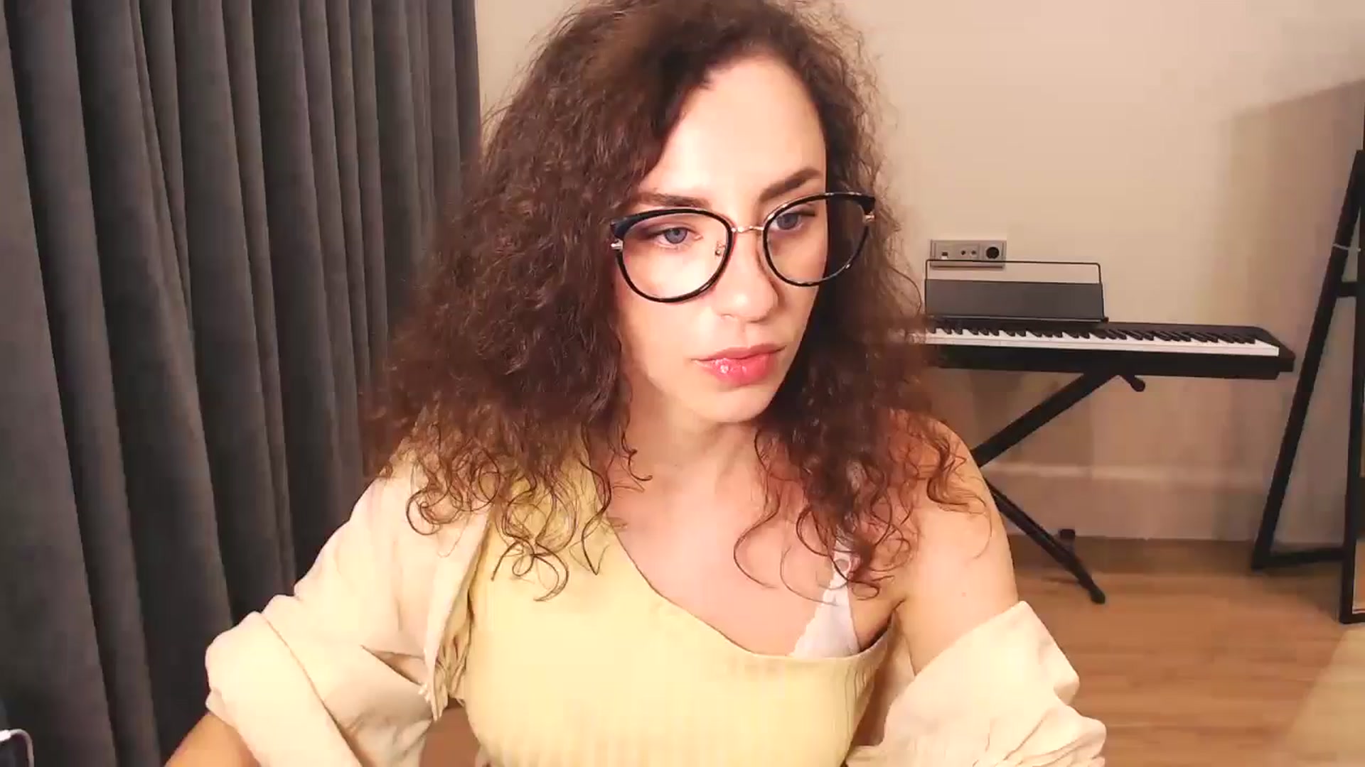 Gallery image thumbnail from Millla_Mi's myfreecams stream on, 09/28/2024, 19:16 image 1 of 20