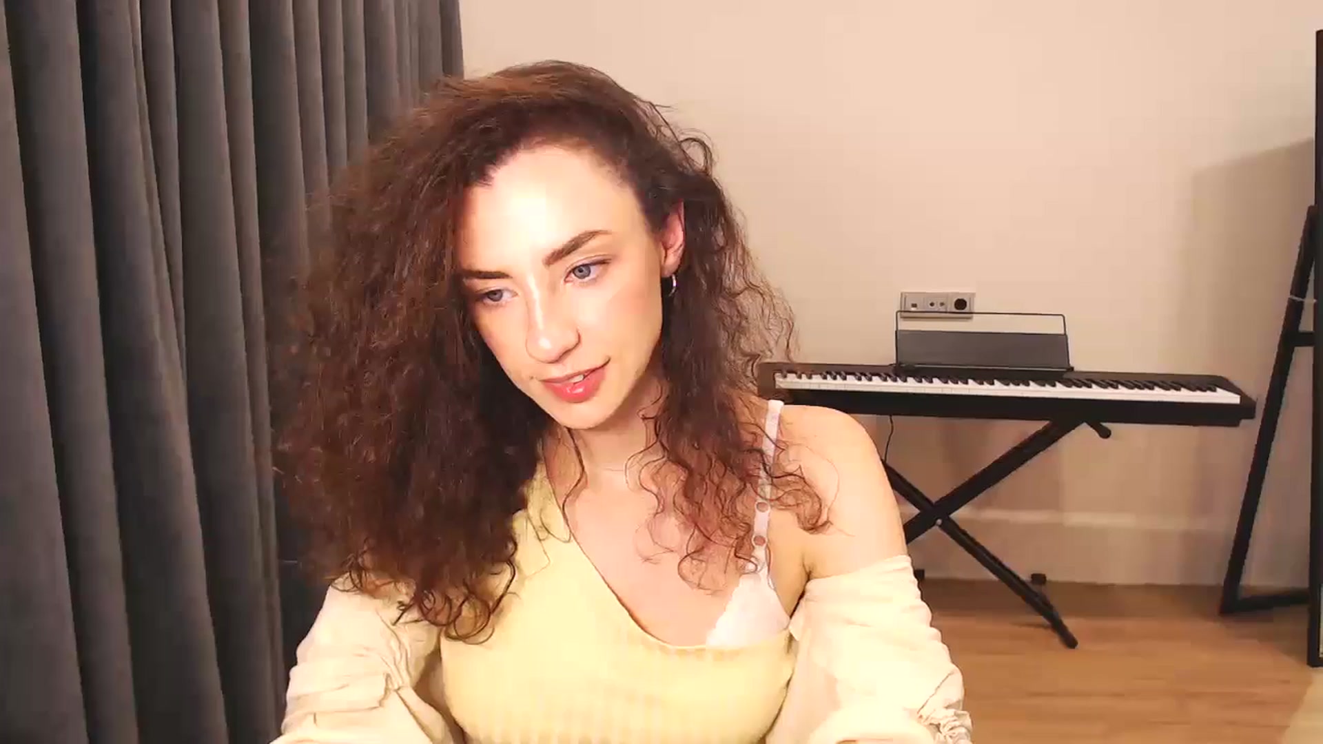Gallery image thumbnail from Millla_Mi's myfreecams stream on, 09/28/2024, 19:16 image 16 of 20