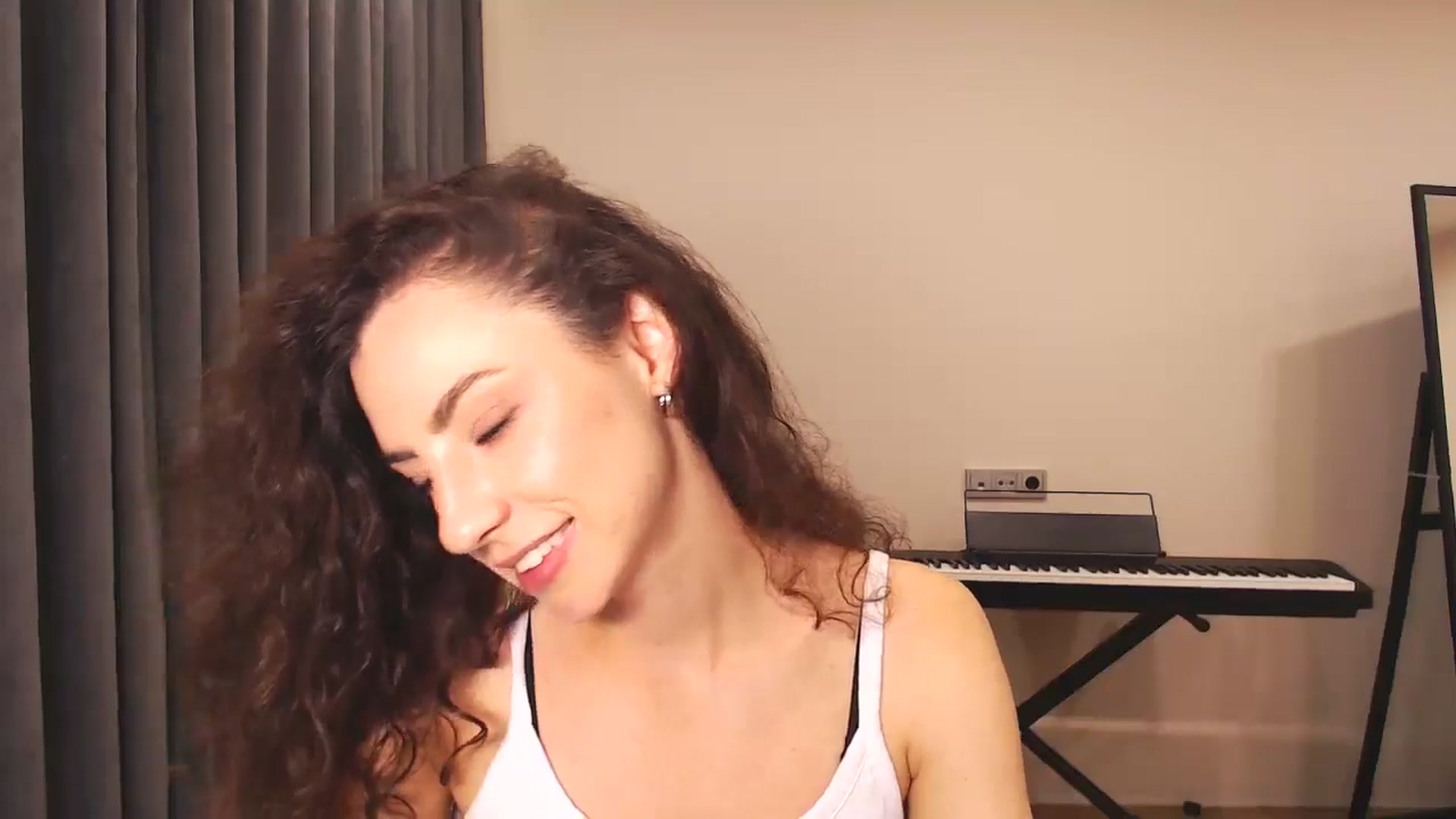 Gallery image thumbnail from Millla_Mi's myfreecams stream on, 10/05/2024, 18:29 image 19 of 20